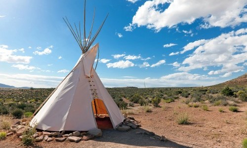 Sous les toits du monde